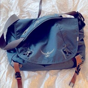 Osprey Courier Bag